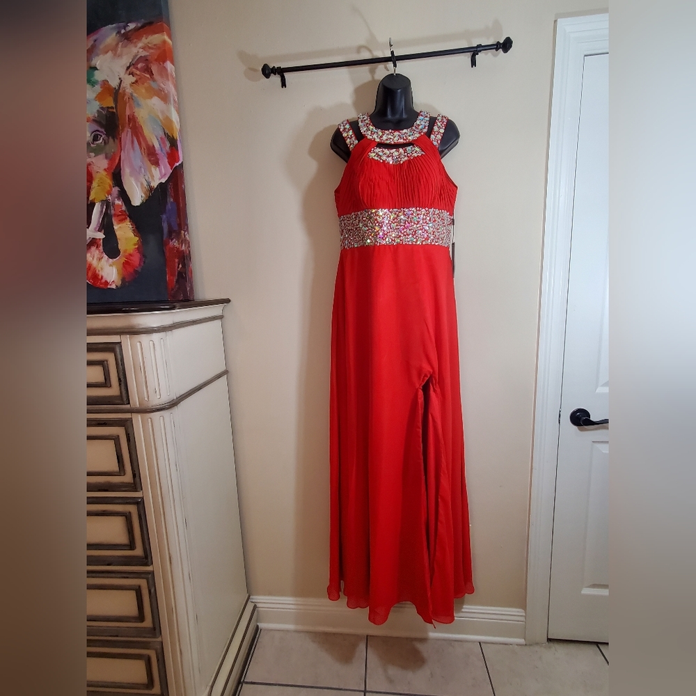 Red Sequence Trimed Top Dress. View 2